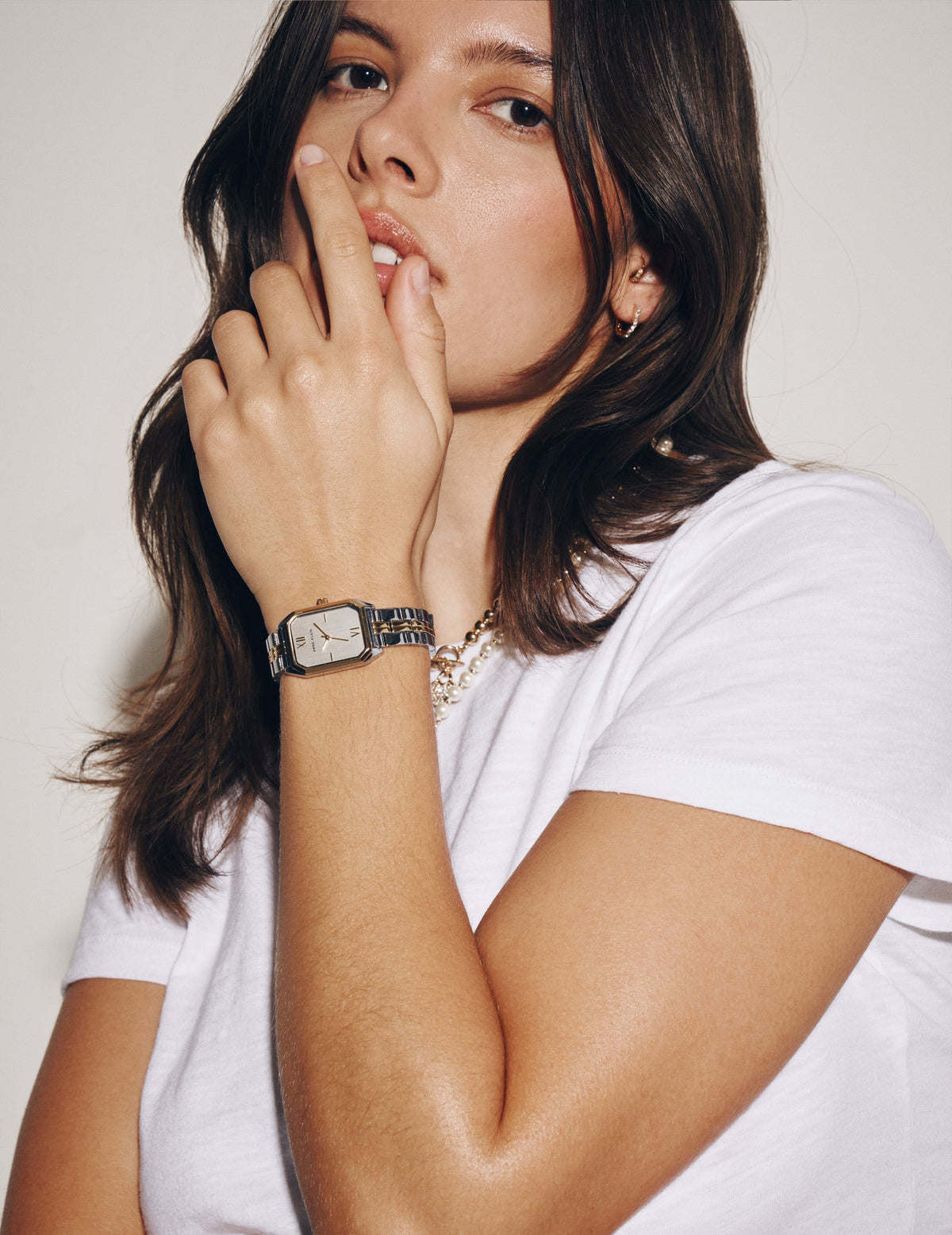 Montre-bracelet en métal de forme octogonale