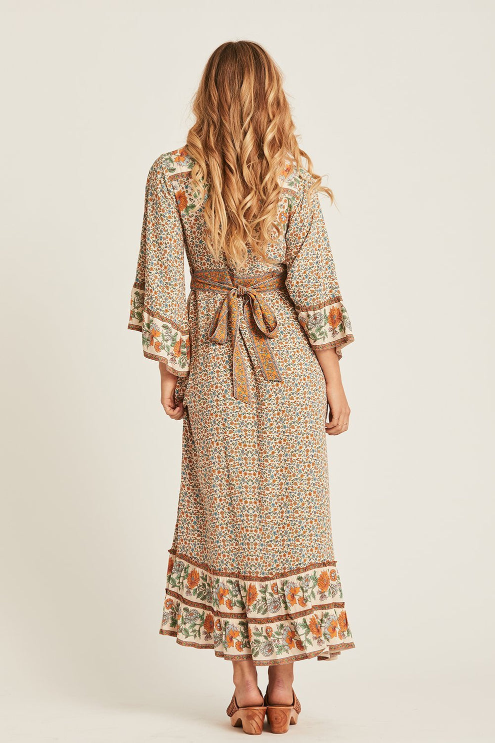 Robe Bohème Mi-Mollet Broderie - Imprimé Floral - Manches Longues - Printemps/Été