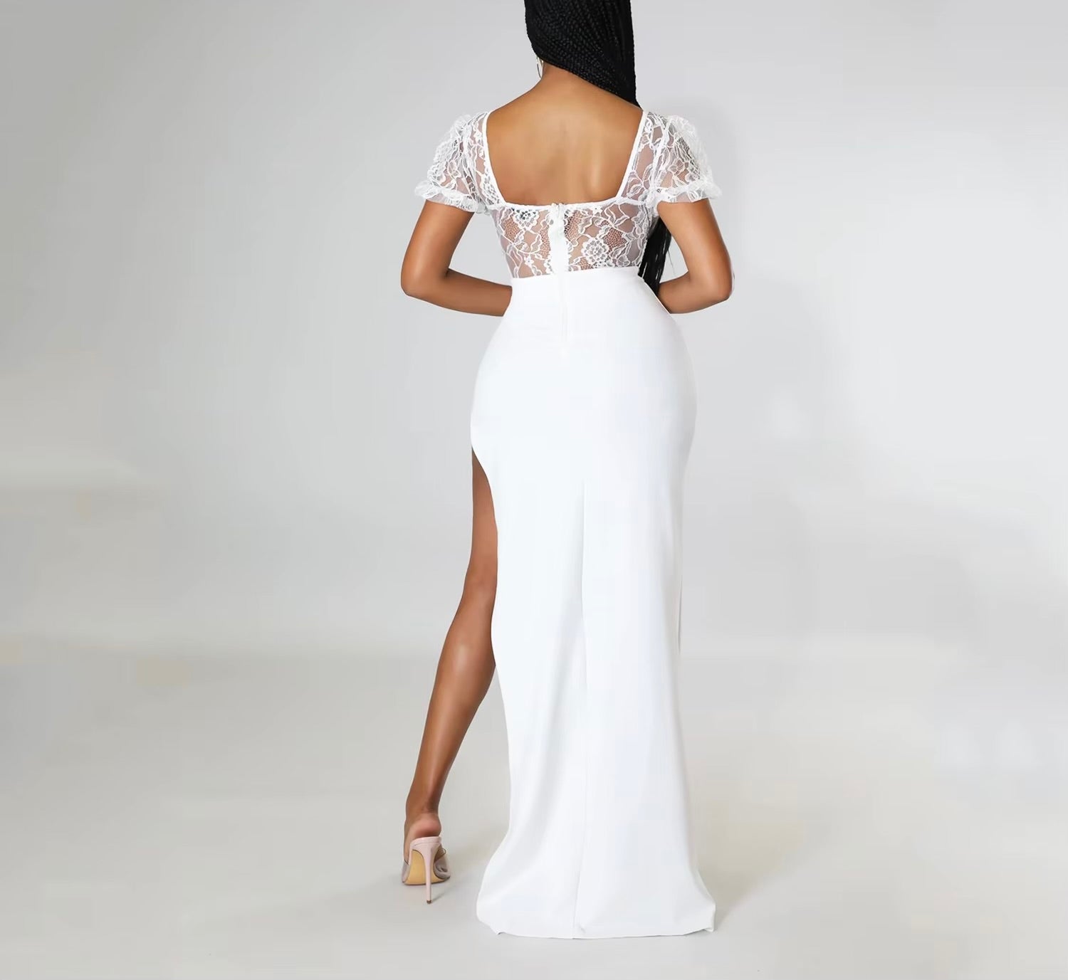 Robe longue fendue en dentelle Socialite