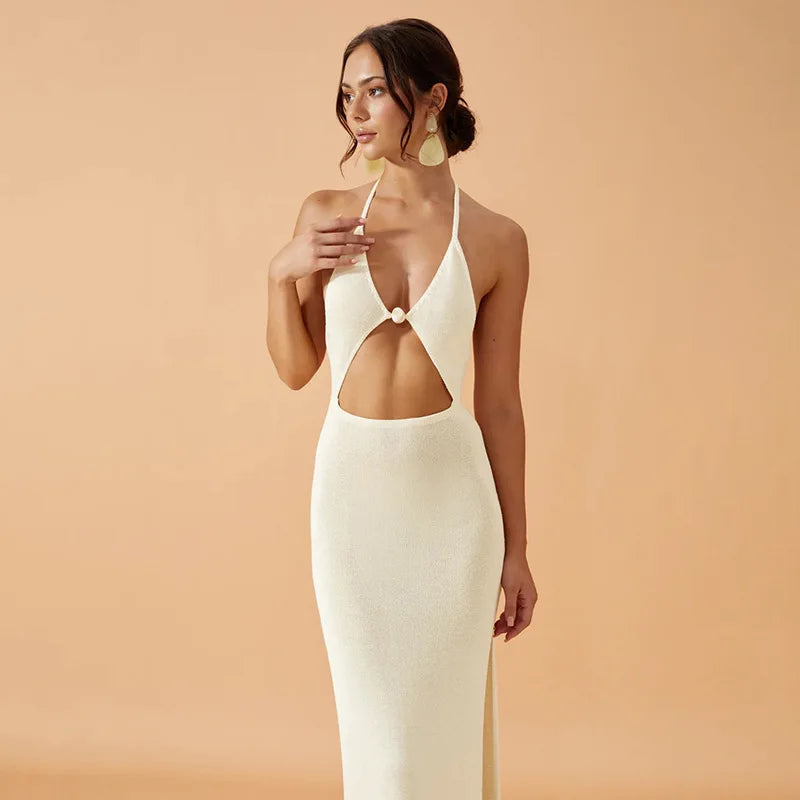 Robe Longue Fendue Élégante – Dos Nu & Détail Anneau | Tendance Été 2025