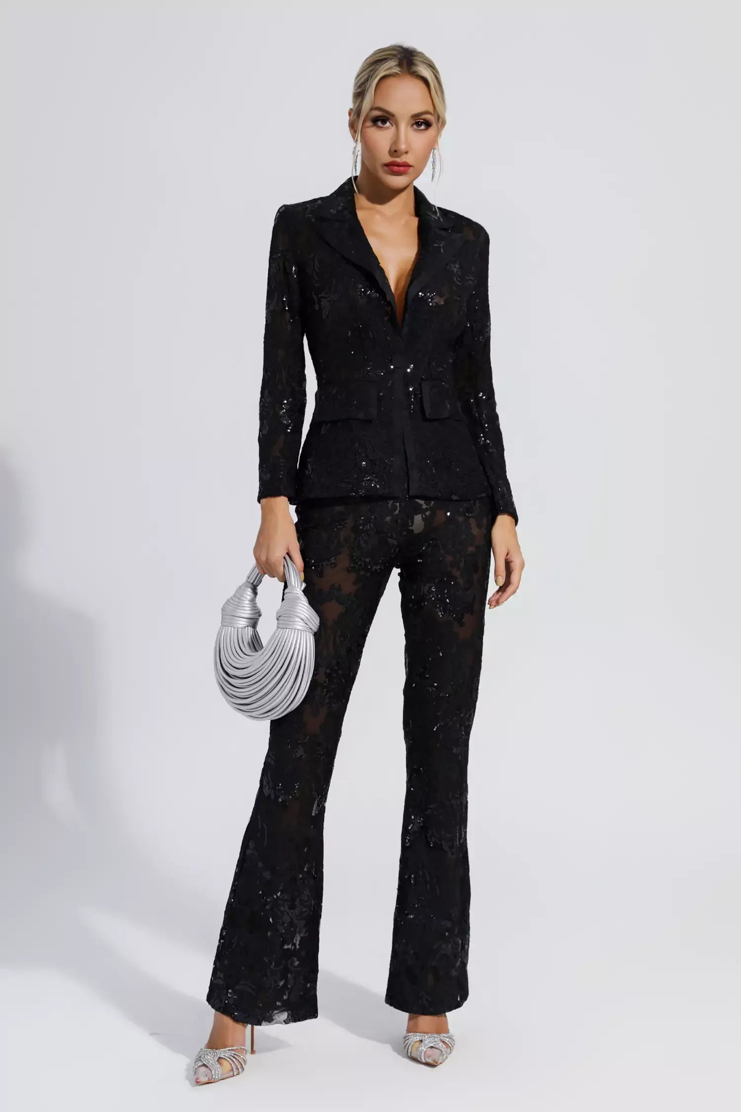 Ensemble 2 Pièces Dentelle Blanche - Découpes - Blazer et Pantalon Évasé à Sequins - Tenue Femme Streetwear