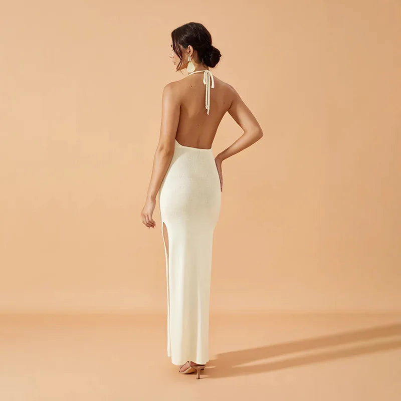 Robe Longue Fendue Élégante – Dos Nu & Détail Anneau | Tendance Été 2025