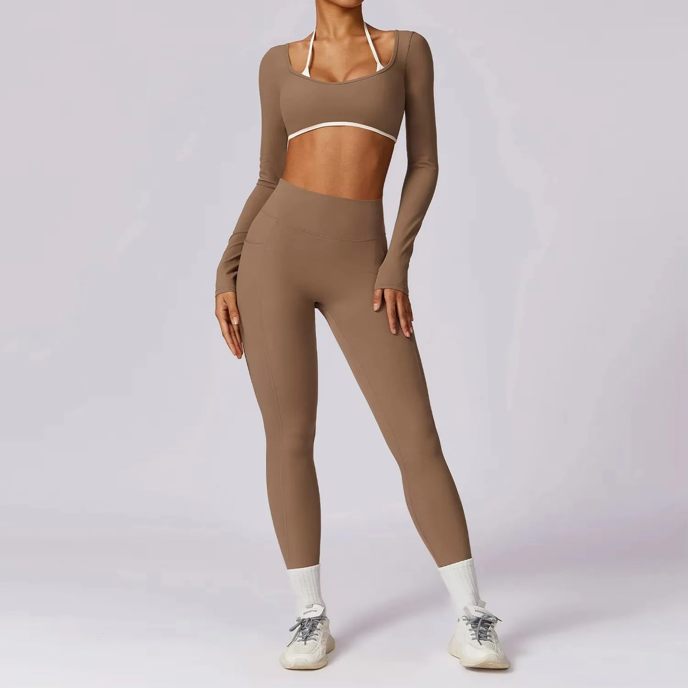 Damesportssæt i 2 dele - Leggings og bh - Rygløs - Hurtigttørrende - Yoga, løb og fitness
