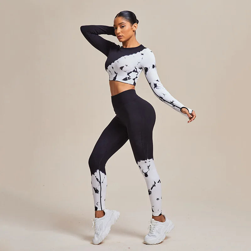 Sort og hvid 2-delt yogasæt - Højtaljede leggings og bh - sømløst aktivt tøj - stretchy og åndbar